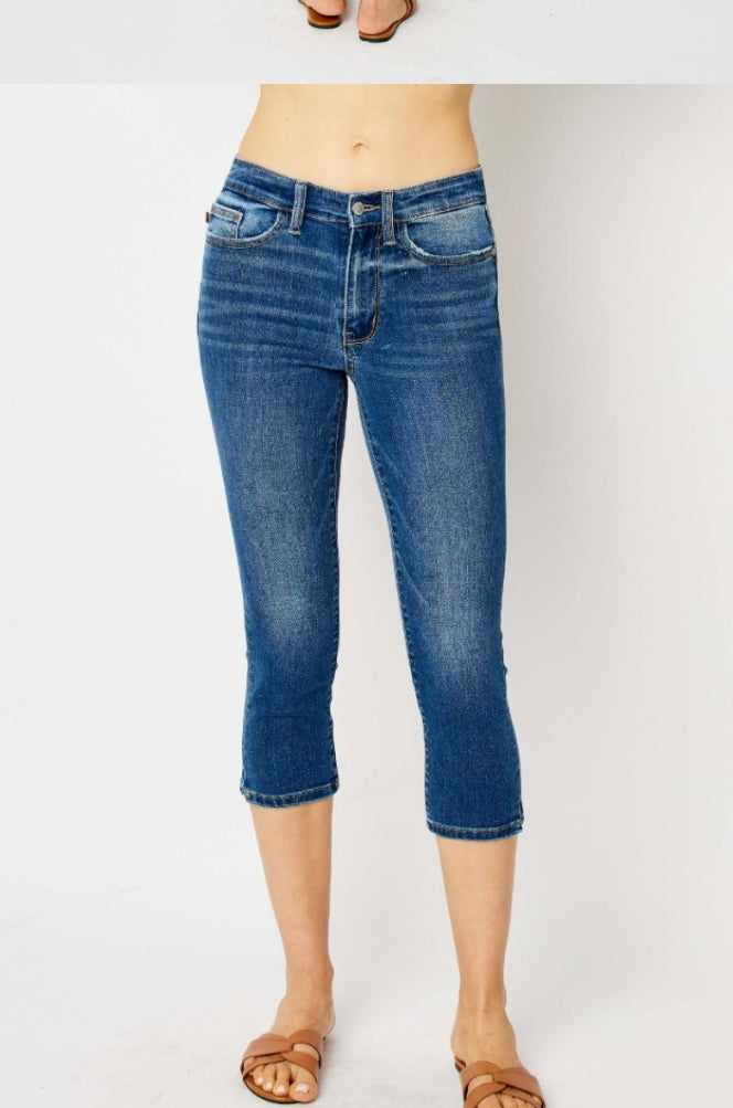 Judy Blue Summer Lovin capri jeans, front view