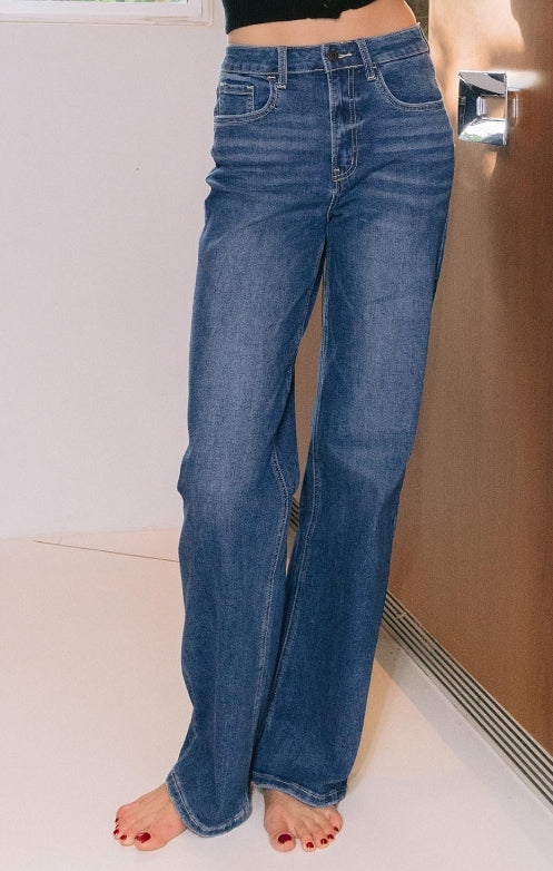Vervet Straight Outta the 90's vintage jeans, front view