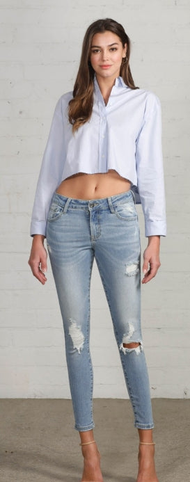 Skyline Distressed Skinny Jeans